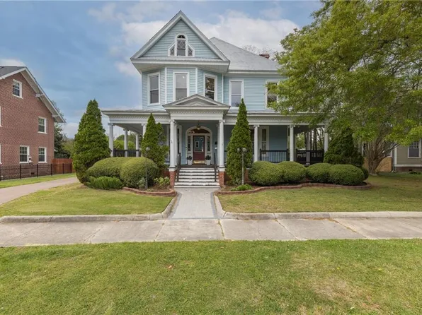 207 S Broad St, Suffolk, VA 23434