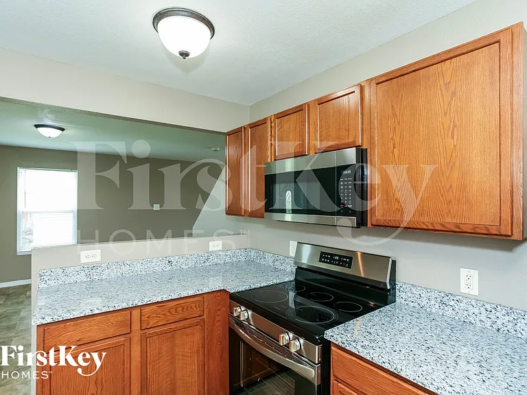 10702 Gathering Dr — Photo 6