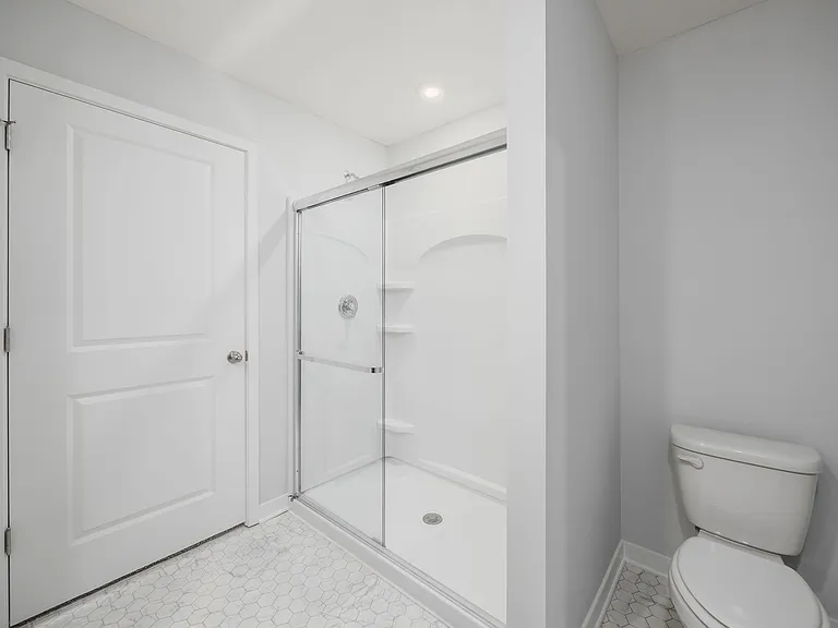 426 Emily Dr — Photo 32