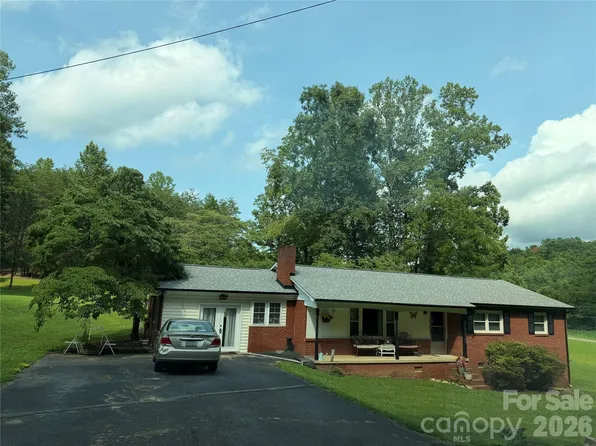 2314 Colonial Acres Rd, Lenoir, NC 28645