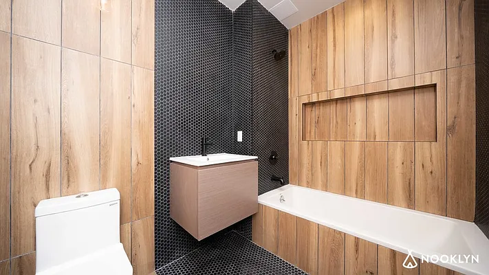 Rented by Nooklyn NYC LLC | media 81