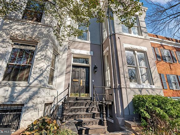 5th image of 15 3rd St NE #4