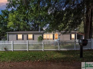 34 Faye Dr, Midway, GA 31320