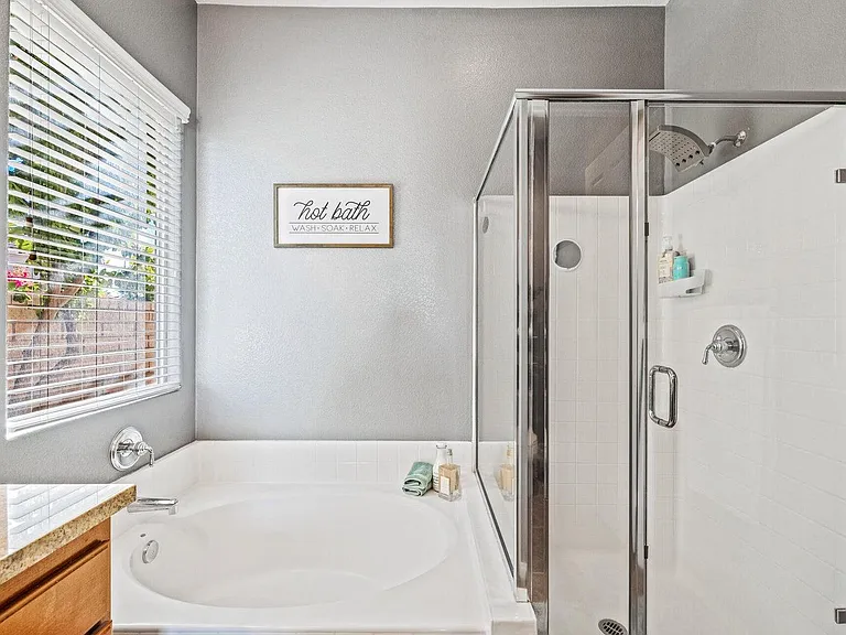 79704 Castille Dr — Photo 31