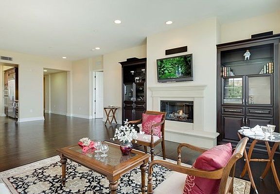 4th image of 6241 Crescent Park W Unit 305