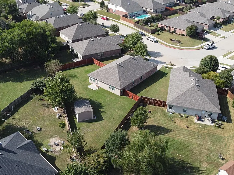 6940 Derbyshire Dr — Photo 20