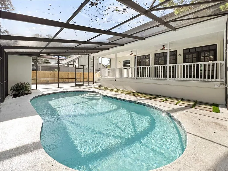 1368 Hibiscus Ave — Photo 36