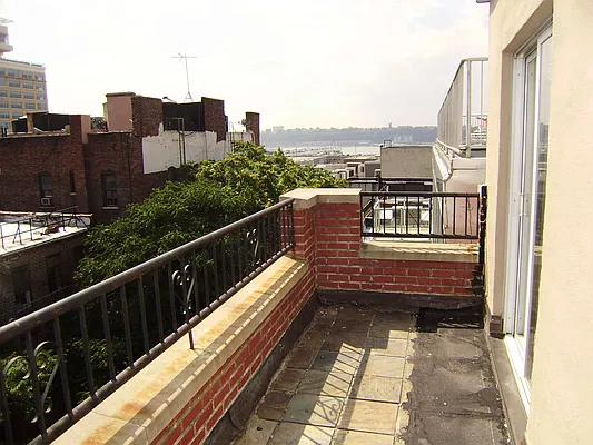 Rented by Charie Properties LLC | media 11