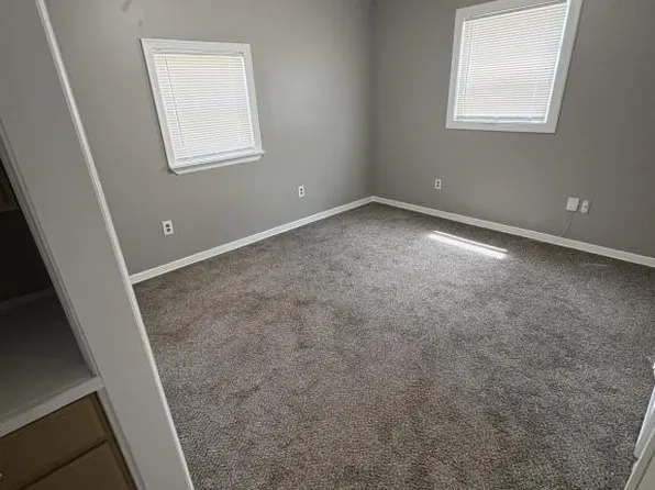 804 N Capelle St, Grain Valley, MO 64029