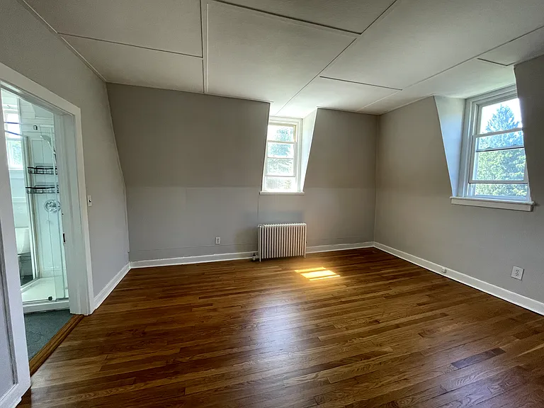 4 Main St #5 — Photo 13