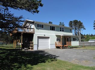 1503 165th St, Long Beach, WA 98631