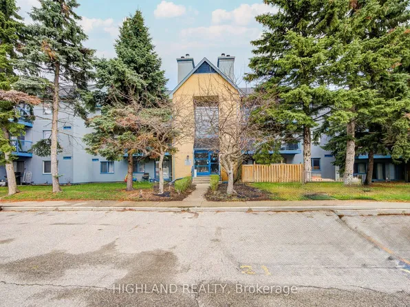 95 Trailwood Dr #1033, Mississauga, ON L4Z 3L2
