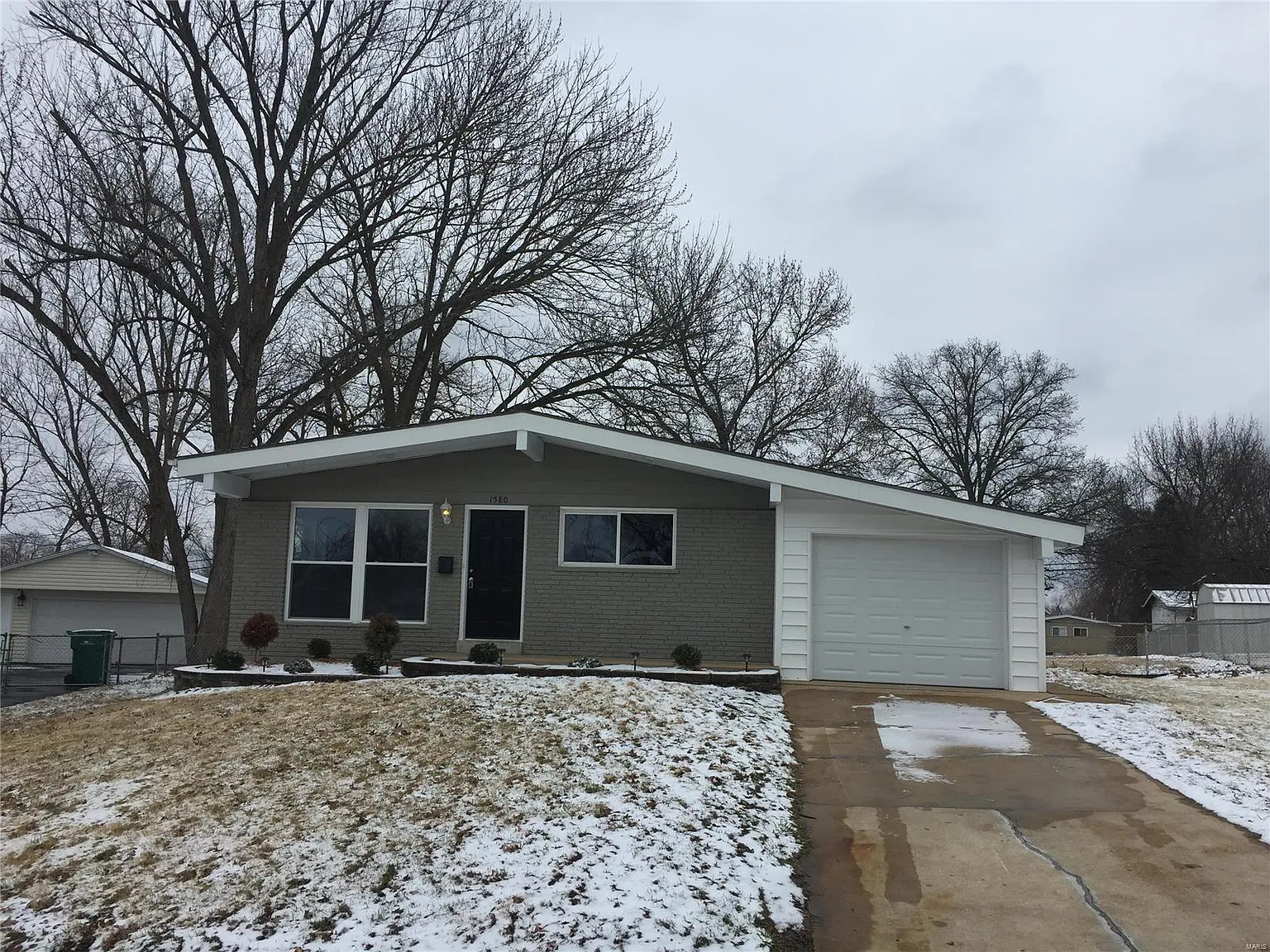 1580 Starling Dr photo 1