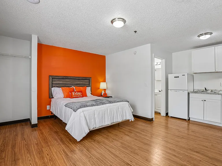 5475 Wade Green Rd — Photo 11
