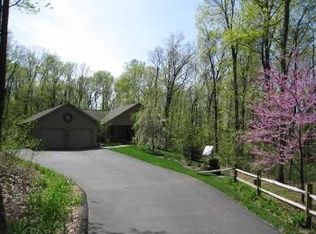 6030 Bull Rd, Dover, PA 17315