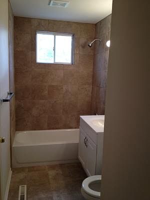 2nd image of 2718 Old Oak Dr