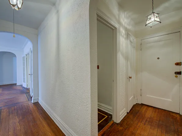 109-14 Ascan Avenue image 1 of 40