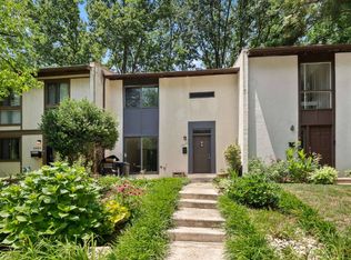 2459 Pyrenees Ct, Reston, VA 20191