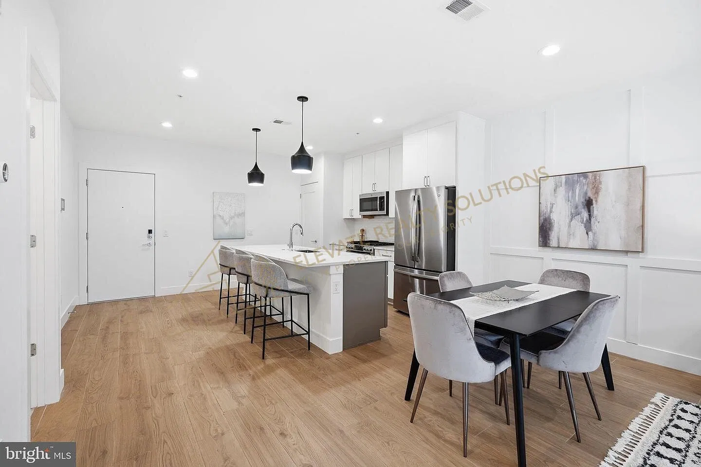 2 bed, 2.0 bath, 1026 sqft, $3,250 — Photo 3