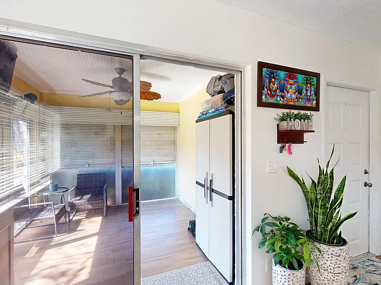 1717 N Dovetail Dr #D — Photo 18