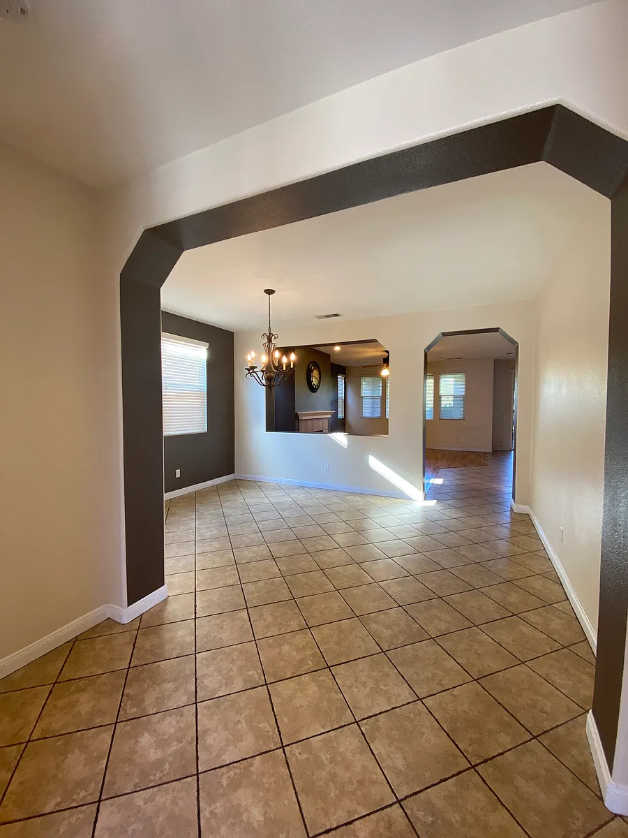 Building Photo - 1830 Mount Verdugo Ln