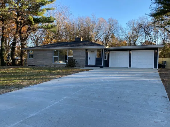 118 Country Club Dr, La Porte, IN 46350