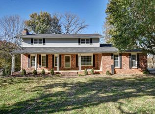 3135 E Redbud St, Springfield, MO 65804