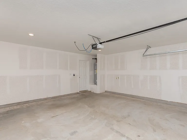 5720 Blackhorse Cir — Photo 27