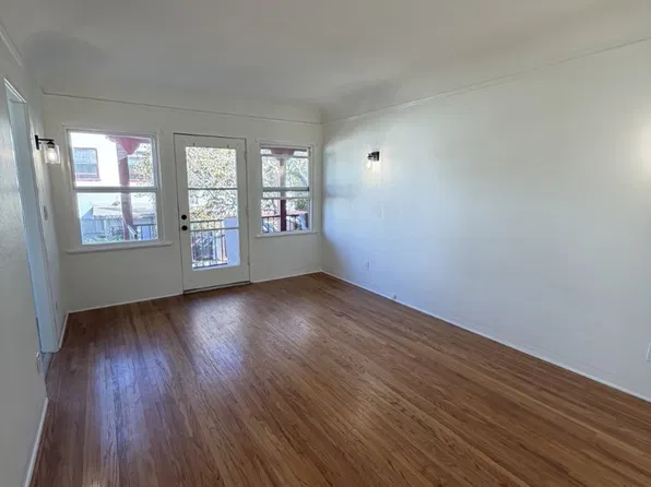 819 Coronado Ave, Long Beach, CA