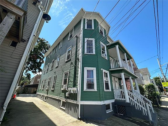 4th image of 78-80 Potters Ave