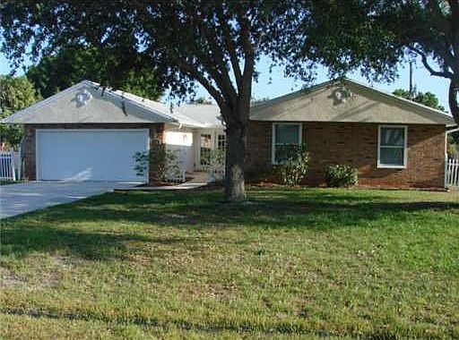 1st image of 238 SE Verada Ave