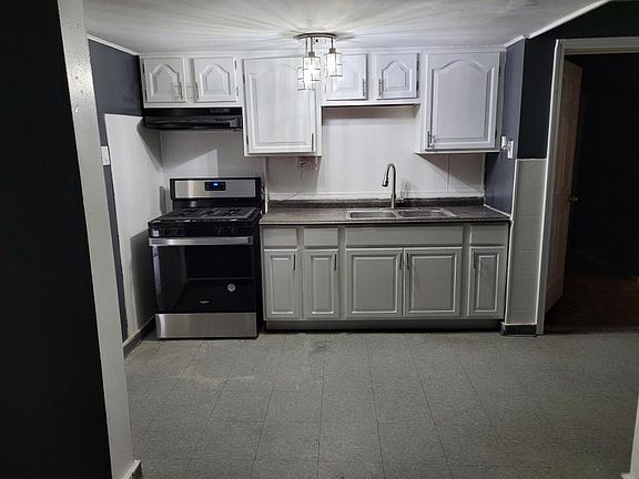 3rd image of 7137 Vermont Ave