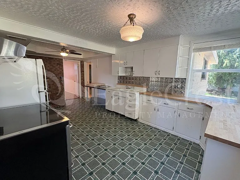 603 E Cherry St — Photo 12