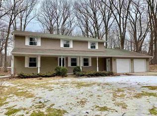 890 Sunbeam Cir, Oneida, WI 54155