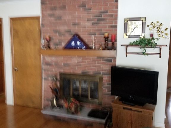 3rd image of 3524 Sunny Dr