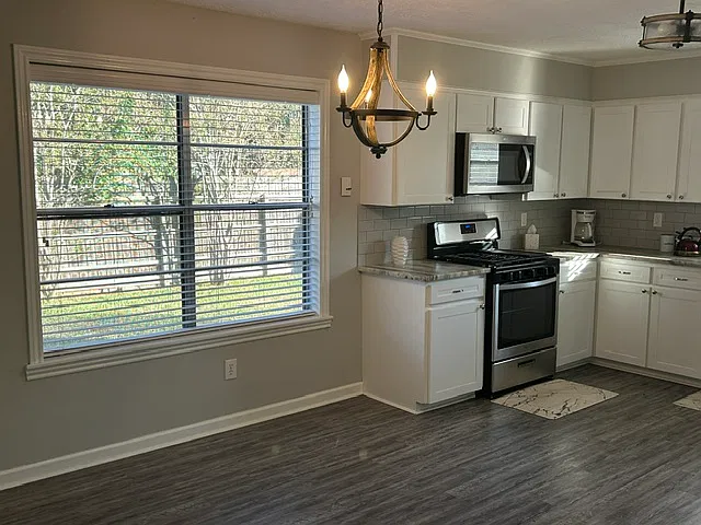 3 bed, 1780 sqft, $2,100 — Photo 4