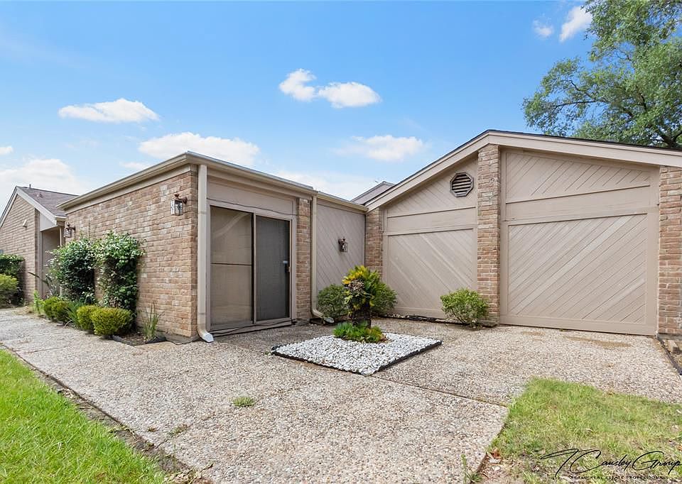 1st image of 809 Bayou River Dr