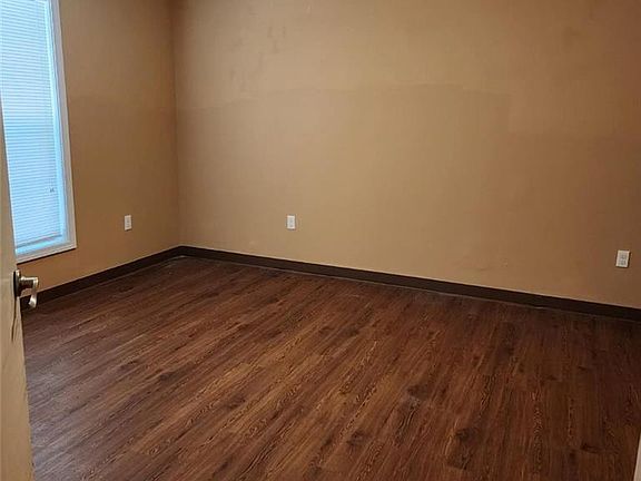 4th image of 3622 Groom Rd
