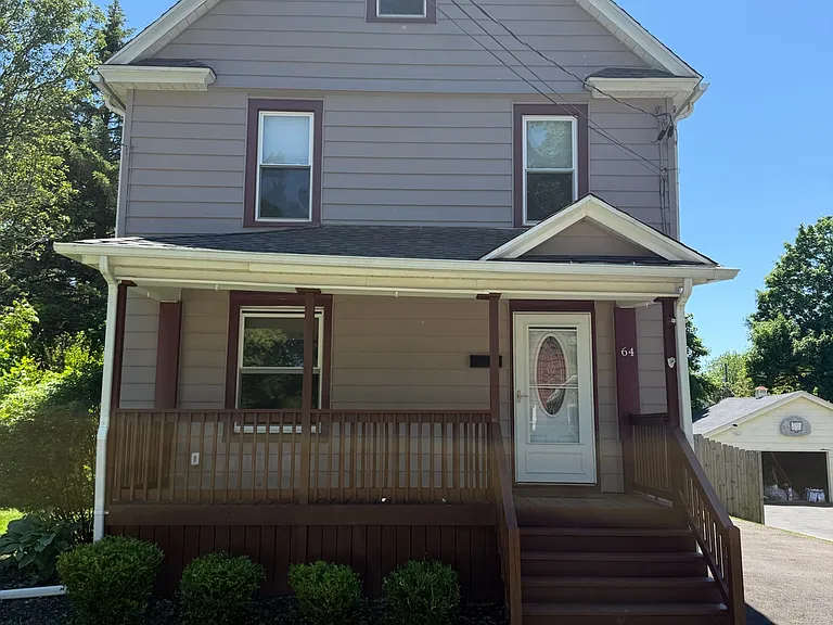 64 Frances St — Photo 1