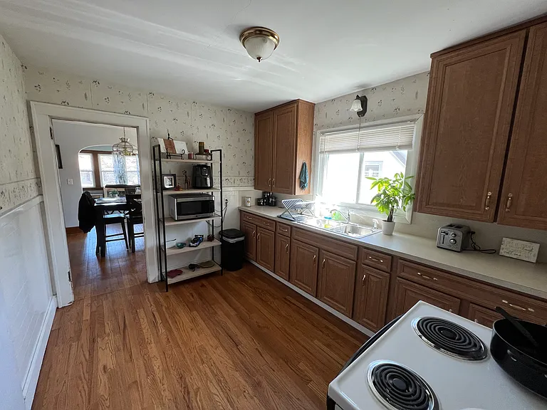 412 Massachusetts Ave — Photo 11