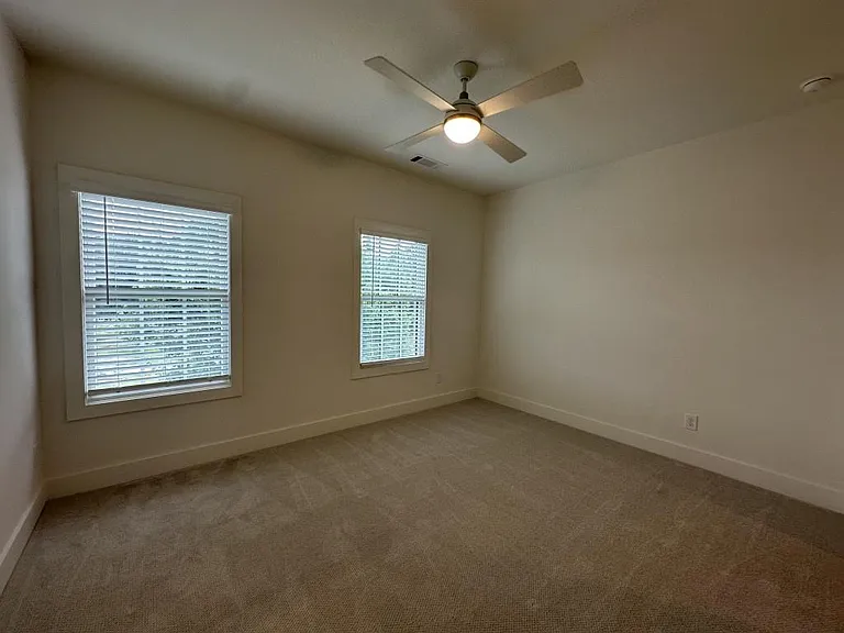 4802 Moonview Ln — Photo 27
