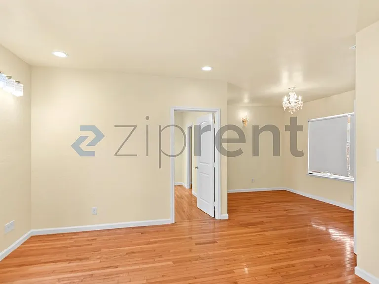 811 Killarney Ct — Photo 16