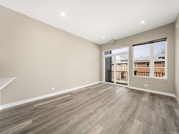 4th image of 3708 Grand Blvd #305