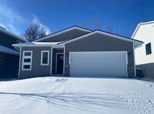 4732 167th St, Urbandale, IA 50323