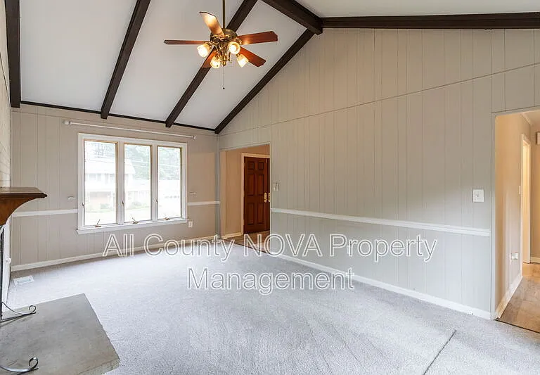 4126 Lenox Dr — Photo 5