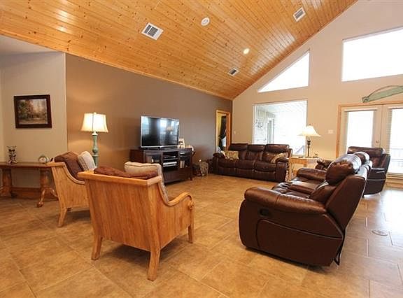2nd image of 181 Seaside Dr
