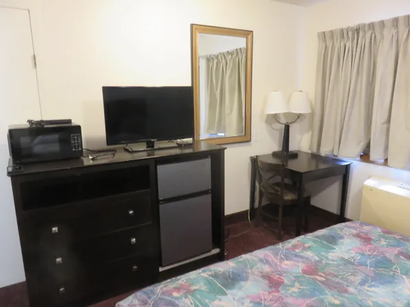 1024 40th St S, Fargo, ND 58103