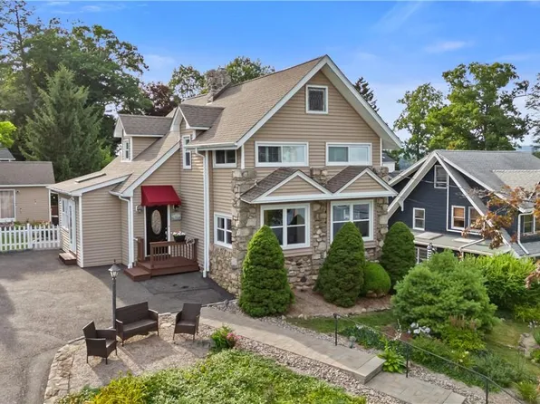 33 Sycamore Road, Mahopac, NY 10541