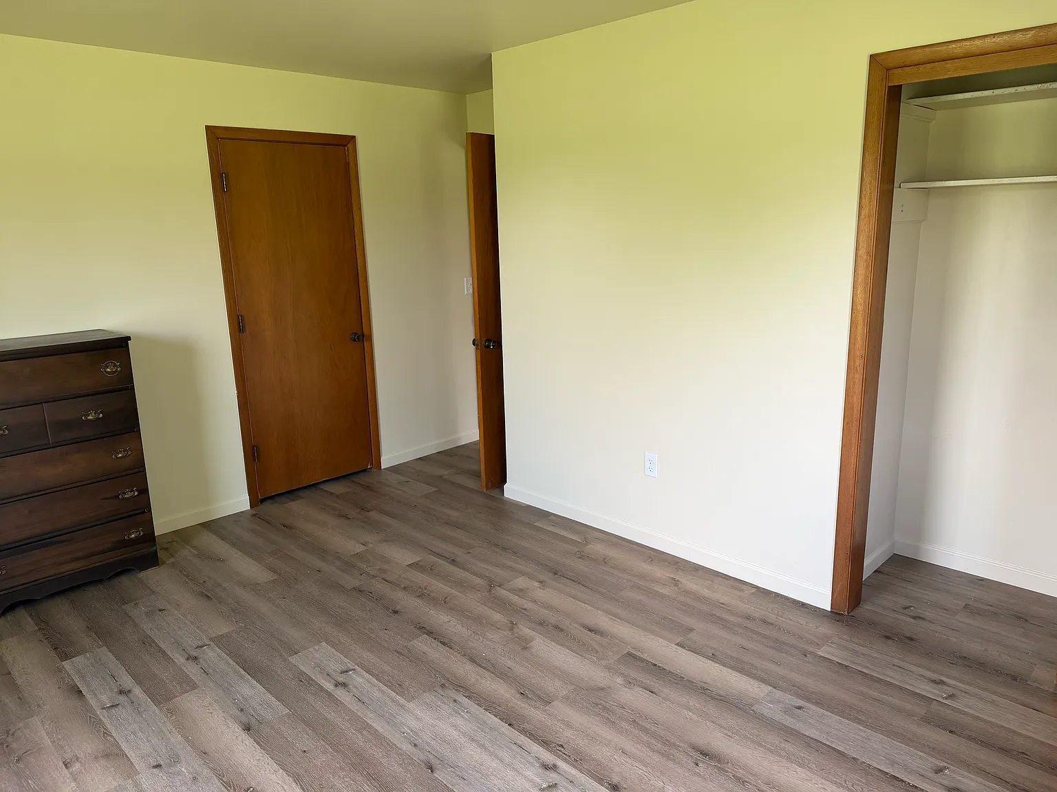 2 bed, 1096 sqft, $1,900 — Photo 4