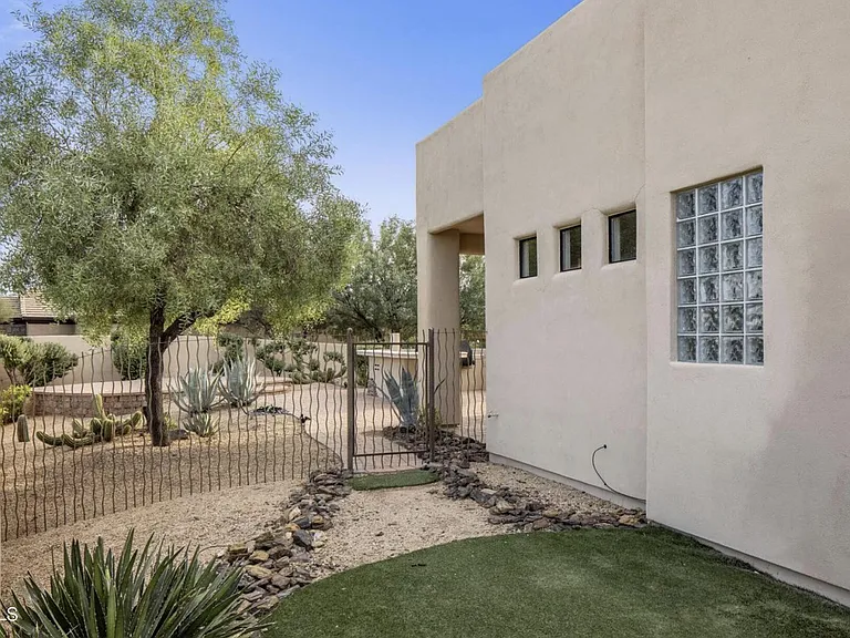 13639 E Hedgehog Pl — Photo 56